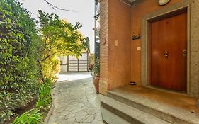 St Peter'S Spacious 4 Bdr With Private Parking
